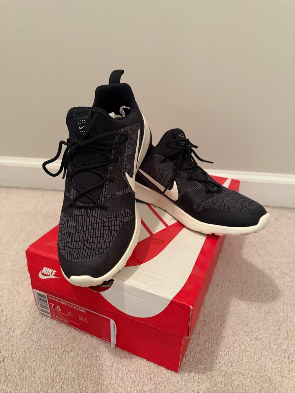 Nike Black and White Trainer Sneakers